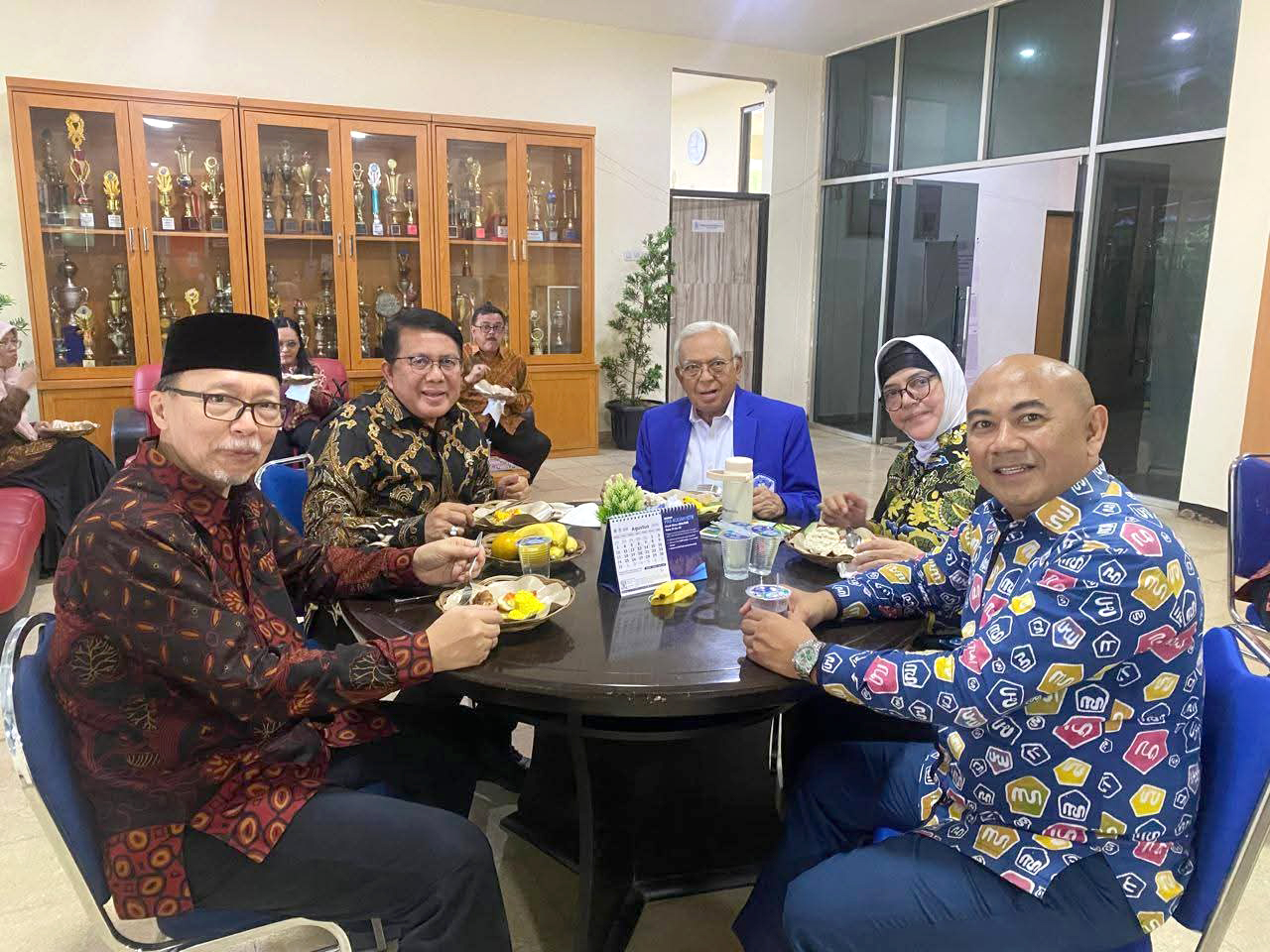 Acara Penandatanganan MOU Ketua DPK APINDO Kabupaten Bogor dengan Rektor ISTN (Institut Saint dan Teknologi Nasional) di Kampus Srengseng, Jakarta Selatan. 01 Agustus 2025